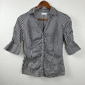 New York And Company Womens Art To Wear Abstract Ruched 3/4 Sleeve Shirt Xs